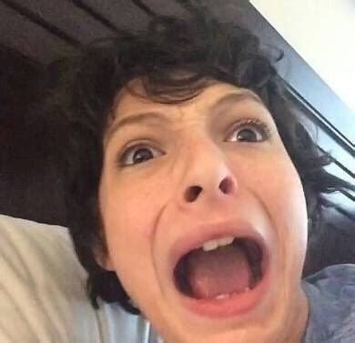 finn wolfhard funny photos.